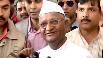 आंदोलन खत्म नहीं हुआ है : अन्ना आंदोलन खत्म नहीं हुआ है : अन्ना