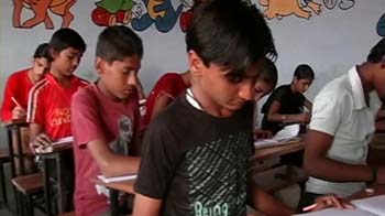 Video : Gujarat's schools of indifference