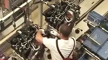 US labour market healing; Euro, gold, brent crude post highs