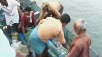 Video : Coast guard hunts for ship that hit Kerala fishermen