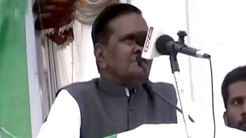 माया के साथ की बात बेनी की निजी राय : कांग्रेस