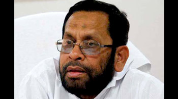 पेट्रोल के दाम न बढ़ाएं : तृणमूल