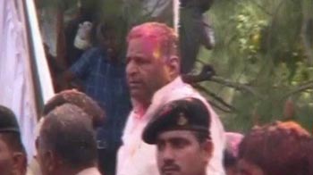 Mulayam Singh Yadav celebrates Holi