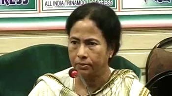 Video : Not traitor, don't want mid-term polls: Mamata