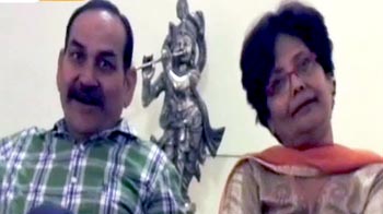 अखिलेश की ताजपोशी से खुश हैं सास-ससुर