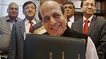 Dinesh Trivedi to present first Railway budget today