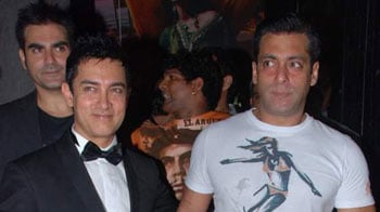 Video : Aamir wants Salman to get married