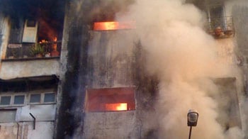 Video : Fire in south Mumbai building, one dead