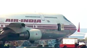 Video : Air India pilots threaten to go on strike from April 2