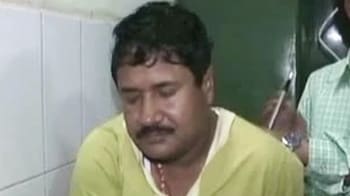 Video : Samajwadi Party leader opens fire at Govt officer in Jhansi