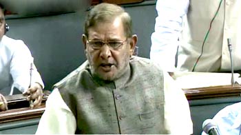 अन्ना टीम के कमेंट्स पर भड़के सांसद