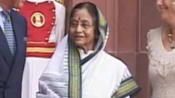 Rs 205 crore for President's foreign trips