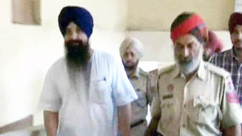 बलवंत की फांसी पर फिलहाल रोक