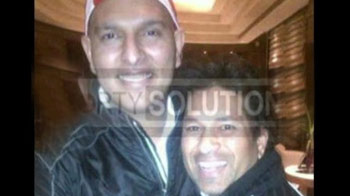 Tendulkar meets Yuvraj in London