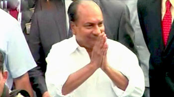 'रक्षामंत्री को थी टाट्रा घोटाले की जानकारी' 'रक्षामंत्री को थी टाट्रा घोटाले की जानकारी'