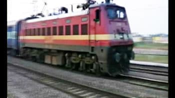 Videos : रेल यात्रा में बढ़े किराए आज से लागू