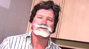 Professor Deano explains IPL 5 Big B-style Professor Deano explains IPL 5 Big B-style