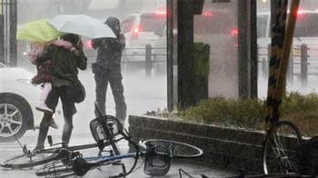Video : Japan lashed by typhoon, over 500 flights cancelled