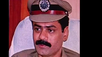 High Court objects to transfer of IPS officer who was probing liquor mafia