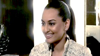 Video : I am not that picky about shoes: Sonakshi Sinha