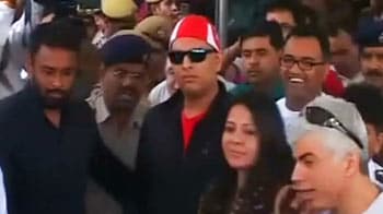 Video : Yuvraj Singh back in India after defeating cancer