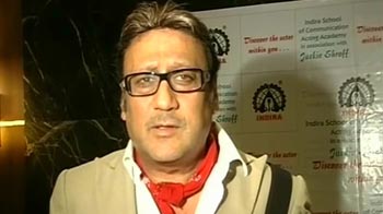 Video : Jackie Shroff turns acting coach