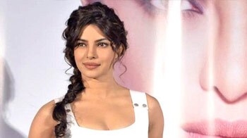 Video : Priyanka left shaken and stirred