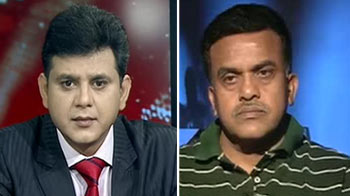 नक्सलियों के आगे सरकार झुकी?