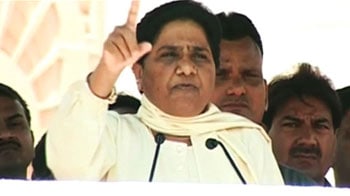 मायावती ने दी अखिलेश को चेतावनी