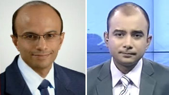 Euro could drop below $1.30 in short term: Credit Agricole CIB