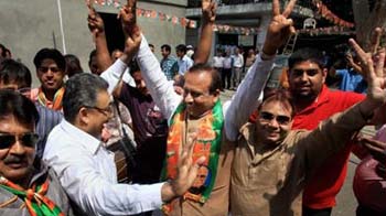MCD polls: BJP retains Delhi, but Congress makes gains