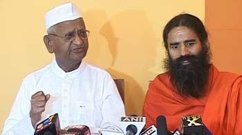 Anna Hazare, Baba Ramdev to sit on fast on June 3