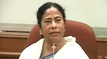 Video : Mamata sets 15-day deadline for Centre