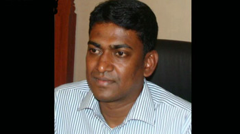 परिवार ने की डीएम की रिहाई की अपील