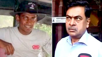 अगवा डीएम को छुड़ाने की कोशिशें जारी