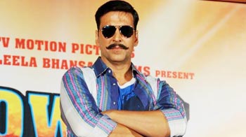 <i>Rowdy</i> Akshay wishes new mom Shilpa