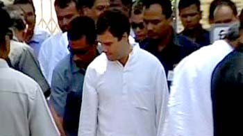 Rahul visits drought-hit Maharashtra district