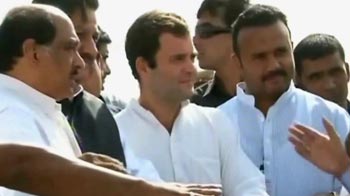 Rahul Gandhi visits drought-hit Maharashtra district