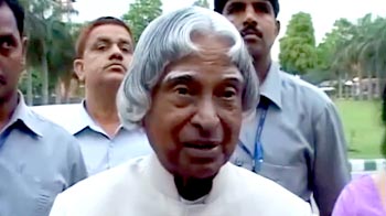 Video : Let us wait for some time: Kalam on whether he'll contest presidential polls