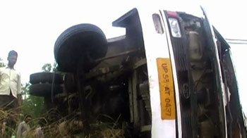 गोरखपुर हादसे में 20 की मौत