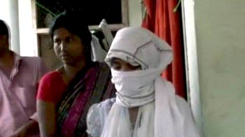 बीएसपी सांसद के घर में रेप