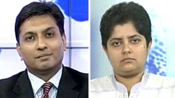 Invest in Bharti Airtel for short-term, buy at Rs 300 level: Experts