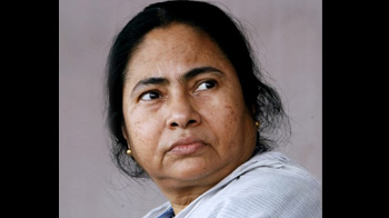 कलाम के लिए फेसबुक पर समर्थन मांग रहीं ममता कलाम के लिए फेसबुक पर समर्थन मांग रहीं ममता