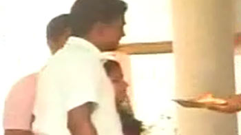 रिहाई के बाद घर पहुंचे डीएम