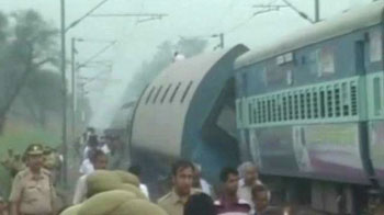 Video : Eight coaches of the Punjab Mail derails in Rohtak; 25 injured
