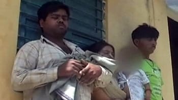 जिंदा बच्ची को दफनाने वाले मां-बाप गिरफ्तार