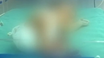 दिल्ली : कूड़ेदान के पास मिली दो दिन की बच्ची