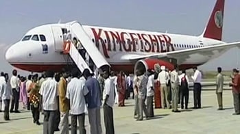 Video : सैलरी विवाद : छुट्टी पर गए किंगफिशर के पायलट