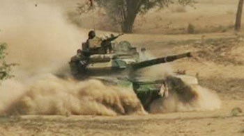 रेगिस्तान में जंग का अभ्यास रेगिस्तान में जंग का अभ्यास