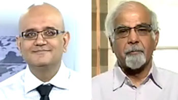 Downsides are going away: Surjit Bhalla